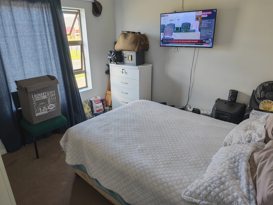 2 Bedroom Property for Sale in Guldenland Western Cape
